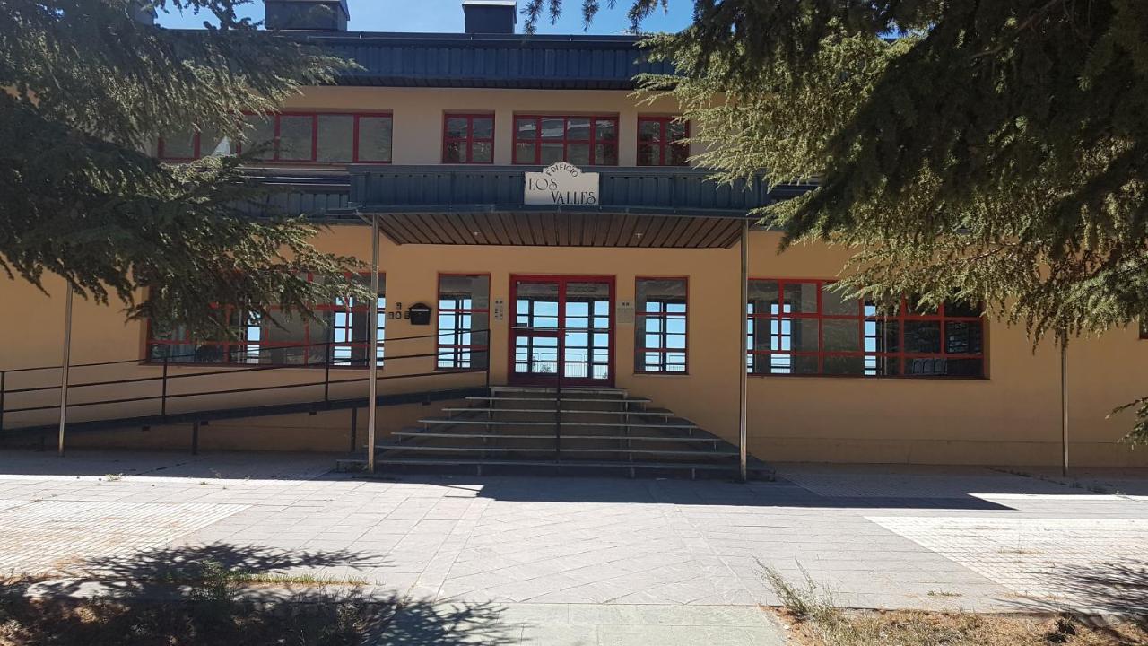 Los Valles Junto Al Telesilla Reformado 2022 Mobiliario Actualizado Sierra Nevada Exterior foto